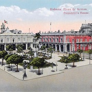 Plaza De Armas, Havana