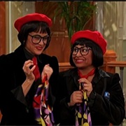 S4.E11: Checkin' Out