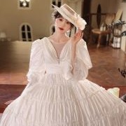 Straw Boater Hat on Bride