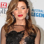 Danielle Minogue (Dannii Minogue)