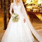 V-Neck Long Sleeve Wedding Dress