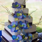 Gumpaste Flowers on Wedding Cake