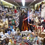 S1.E28: Tommy Visits Rancho Obi-Wan