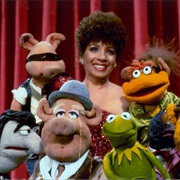 S5.E4: Shirley Bassey