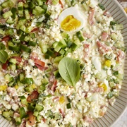 Lettuce, Red Onion, Bell Pepper, Boiled Egg, and Marble Cheddar Salad