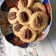 Pecan Cheese Wafers