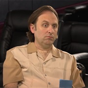 S9.E8: 'The Circle' & 'How to Be a Latin Lover'