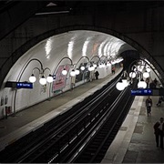 Cité Metro Station