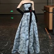 Straight Neckline on Strapless Gown