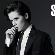 S44.E7: Claire Foy/Anderson .Paak