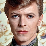 Uneven Pupils - David Bowie
