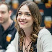 Violett Beane