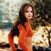 Mena Suvari