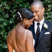 Bunwrap Jewelry in Bride's Hair