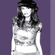 S21.E14: Elle MacPherson/Sting