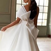 Diagonal Bow on Wedding Dress