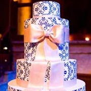 Sugar Bow on Wedding Cake