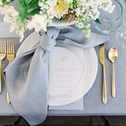 Knotted Napkins Style