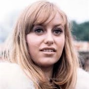 Susan George as Mary Coombs (Dirty Mary, Crazy Larry)