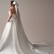 Hair Bow Flowing Down to Full Train