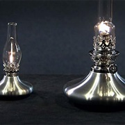 S24.E2: Oil Lamps, Chocolate Mints, Underfloor Heating, Pillows