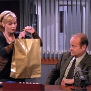 S10.E4: Kissing Cousin