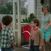 S4.E20: Class Picture