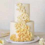 Ombre Flowers on Wedding Cake