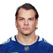 Noah Juulsen (Vancouver Canucks)