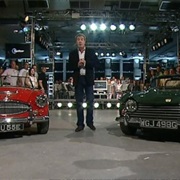 S6.E3: Clarkson Opens a Public Pool With a Rolls-Royce