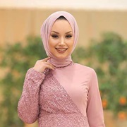 Diagonal Seam on Bodice