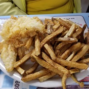 Bl'eus Family Dining