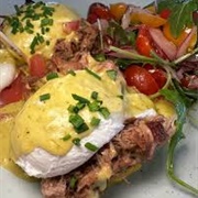 Floridian-Style Eggs Benedict