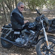 S4.E11: Call of Duty