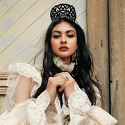 Peineta (Mantilla Comb) Worn Without Veil