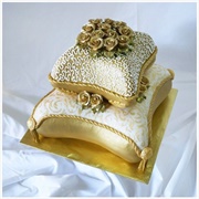 Cushion/Pillow Shaped Wedding Cake