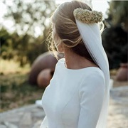 Veil Attached With Dried Flowers