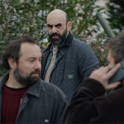 S5.E6: Asagilik Adam Kanlar Içinde