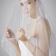 Embroidered Stitching on Veil Edge