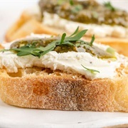 Goat Cheese and Pesto Crostini Canapes