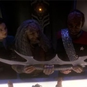 S4.E8: The Sword of Kahless