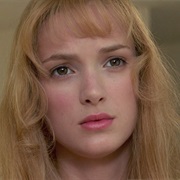 Kim Boggs (Edward Scissorhands, 1990)