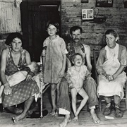 Sharecropper's Family, Hale County, Alabama (Walker Evans)