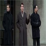 Smith: "Pilot" (S1,E1)