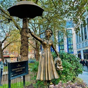 Mary Poppins Statue, London