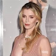 Betty Gilpin