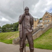 'A High Tide in Short Wellies'