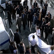 The Closer: "Blue Blood" (S2,E1)