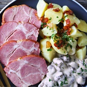 Judd Mat Gaardebounen (Luxembourg)