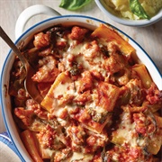 Pasta With Tomato Sauce and Béchamel Sauce